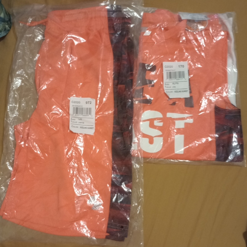 The Children's Place, Boys short set, NWT. Shirt XL, Shorts L